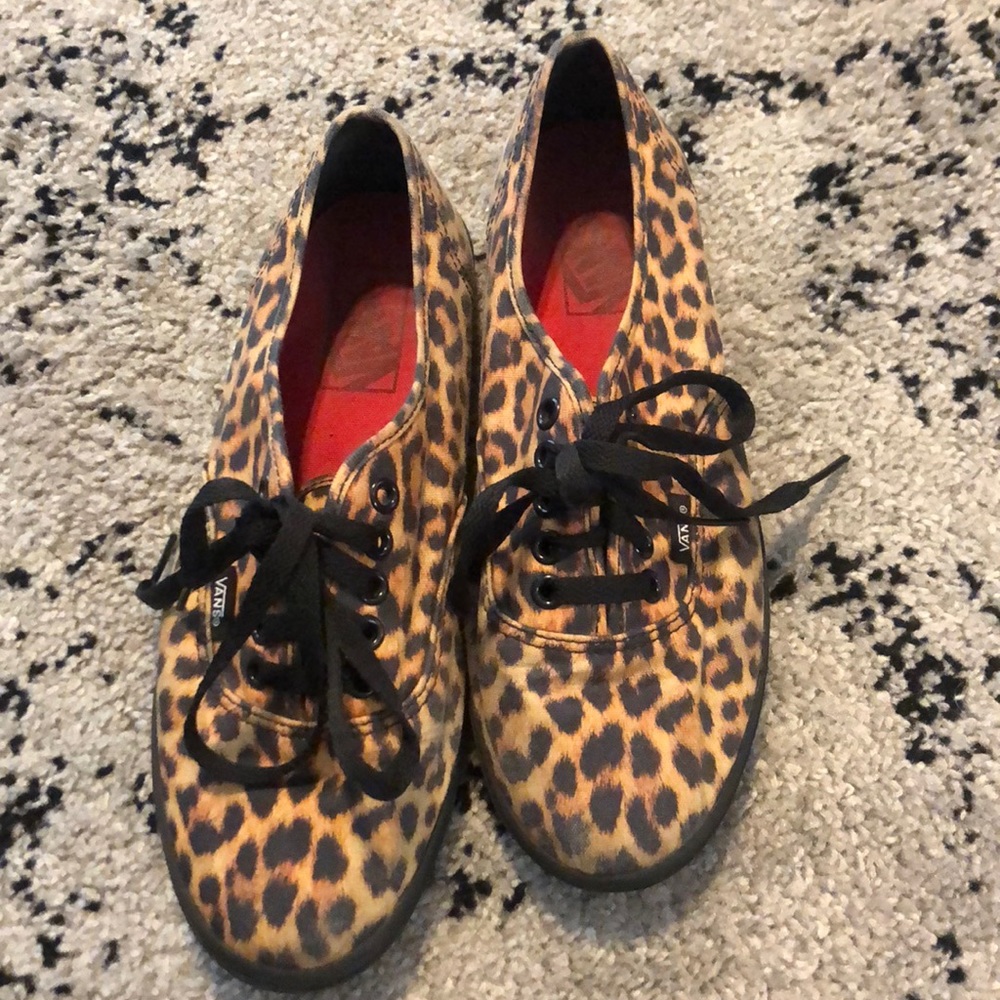 Leopard Lo Pro Vans sz 8🖤🖤